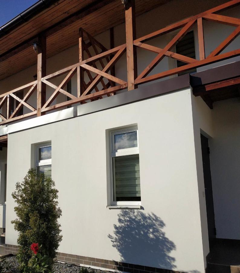 Nestg Guest House Pilipets Dış mekan fotoğraf