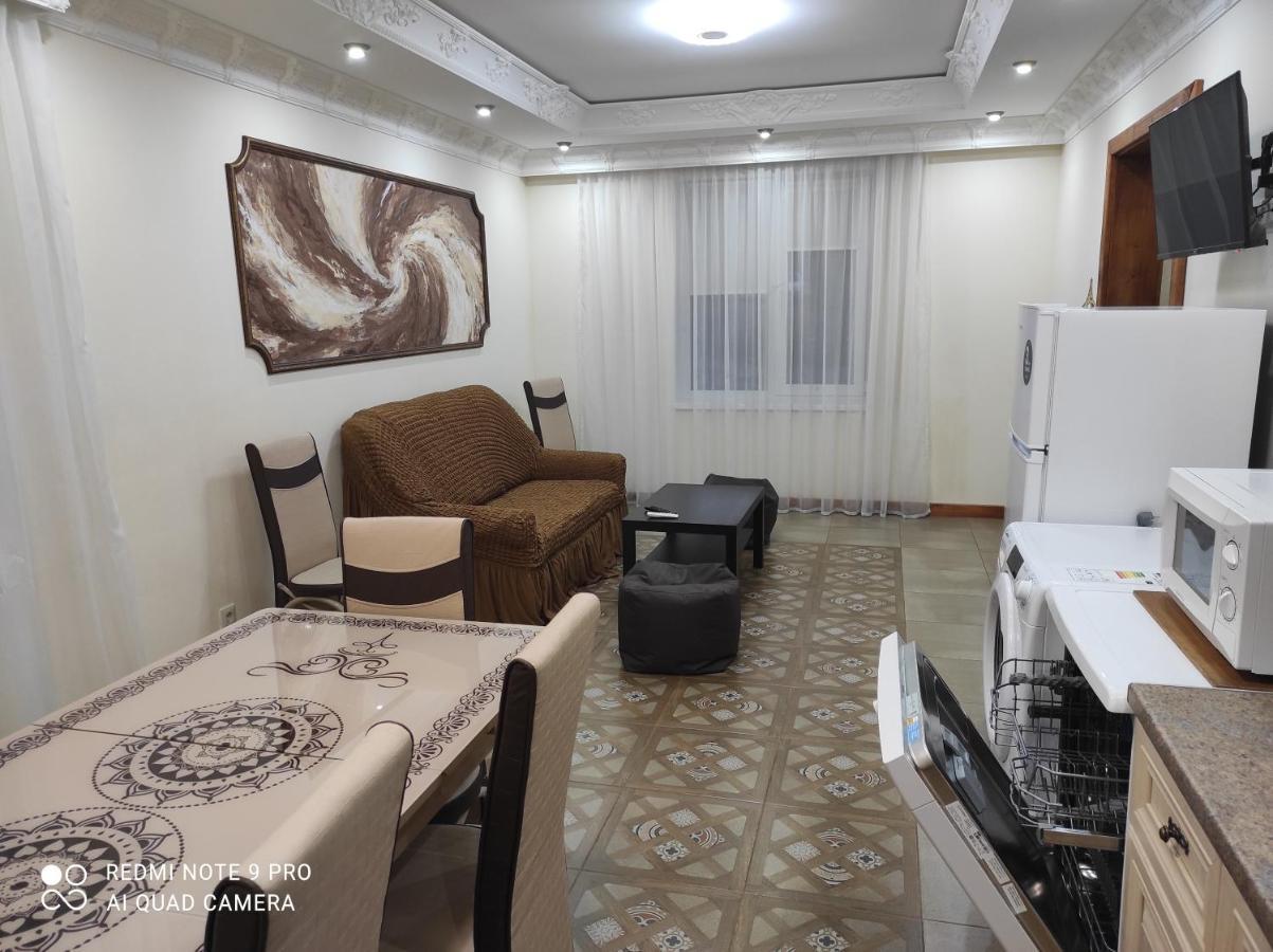 Nestg Guest House Pilipets Dış mekan fotoğraf