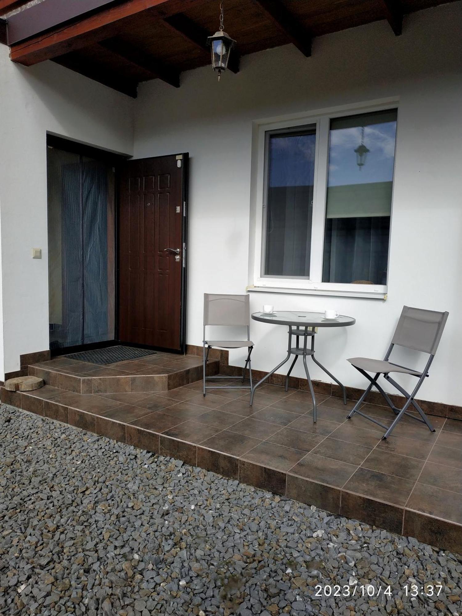 Nestg Guest House Pilipets Dış mekan fotoğraf